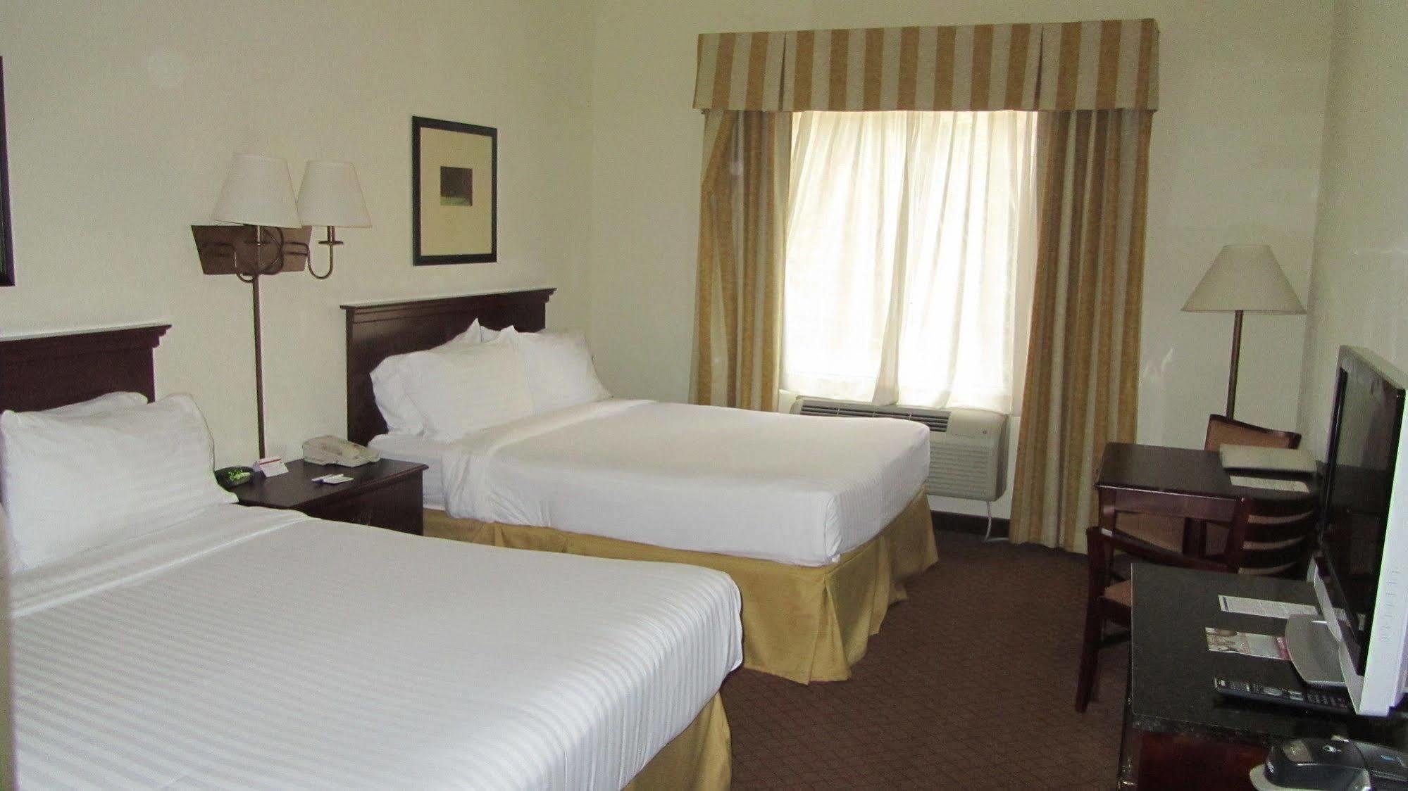 Holiday Inn Express Hotel And Suites Weslaco, An Ihg Hotel Ngoại thất bức ảnh